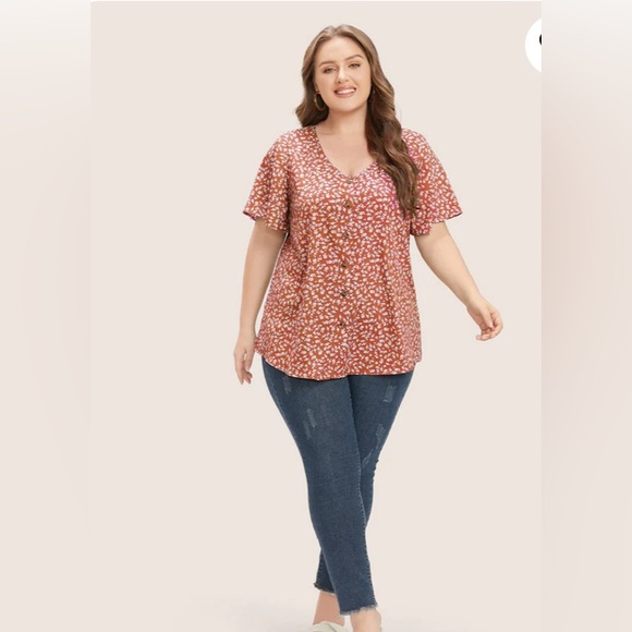 Bloom Chic Ditsy Floral Ruffle Sleeve Button Detail Blouse in orange. - Picture 3 of 9